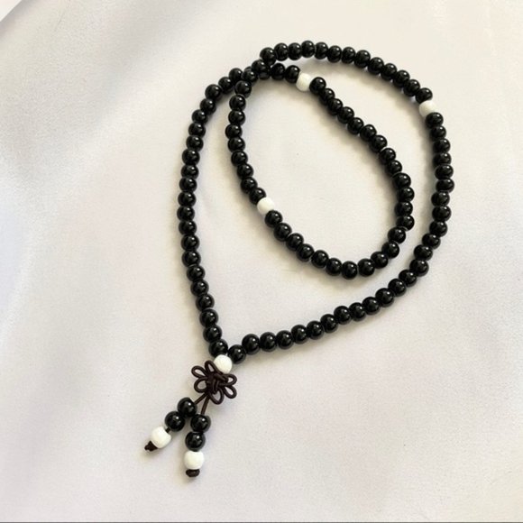 Vintage Jewelry - Boho Ceramic Black N White Bracelet